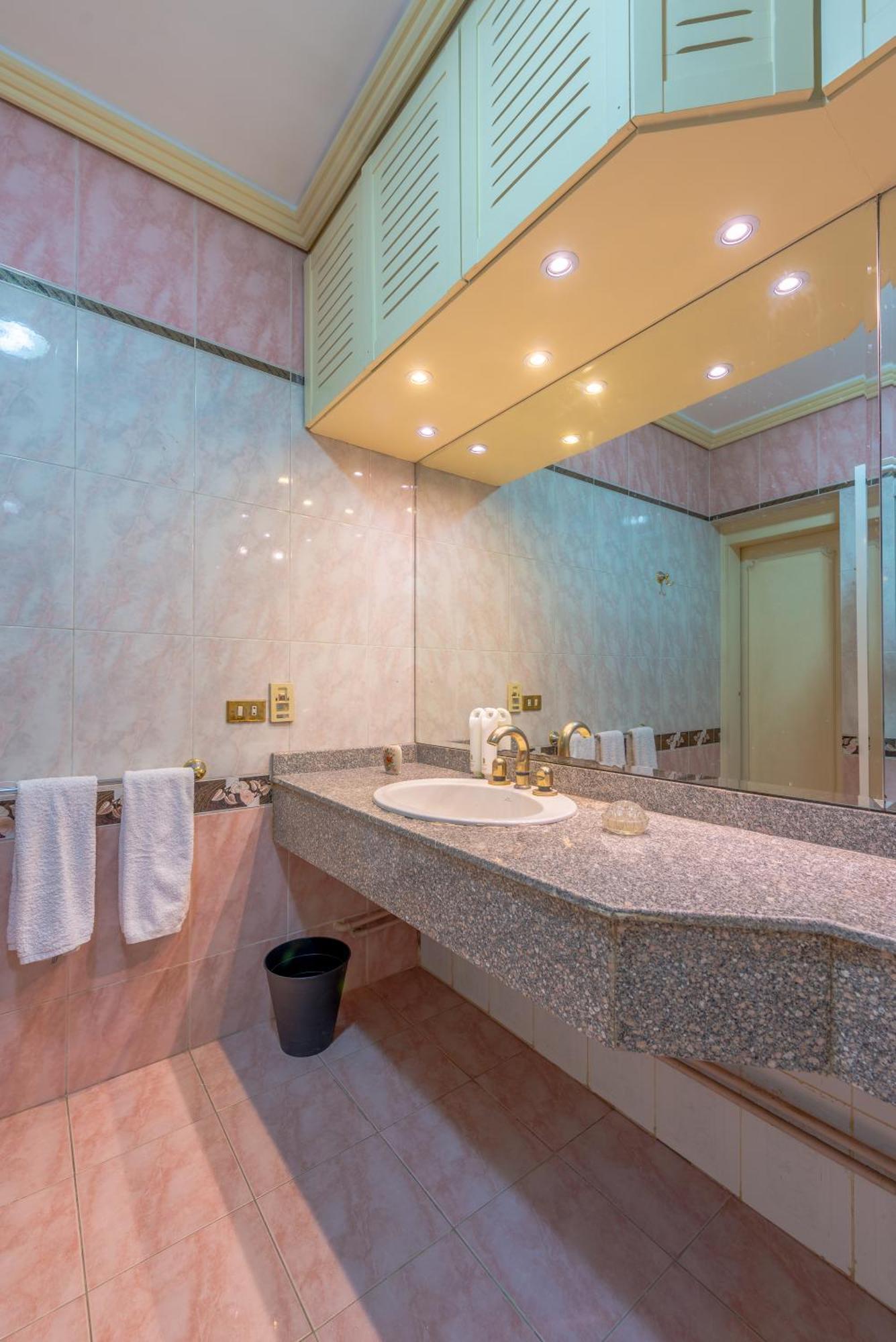 Royal 3 Bedrooms