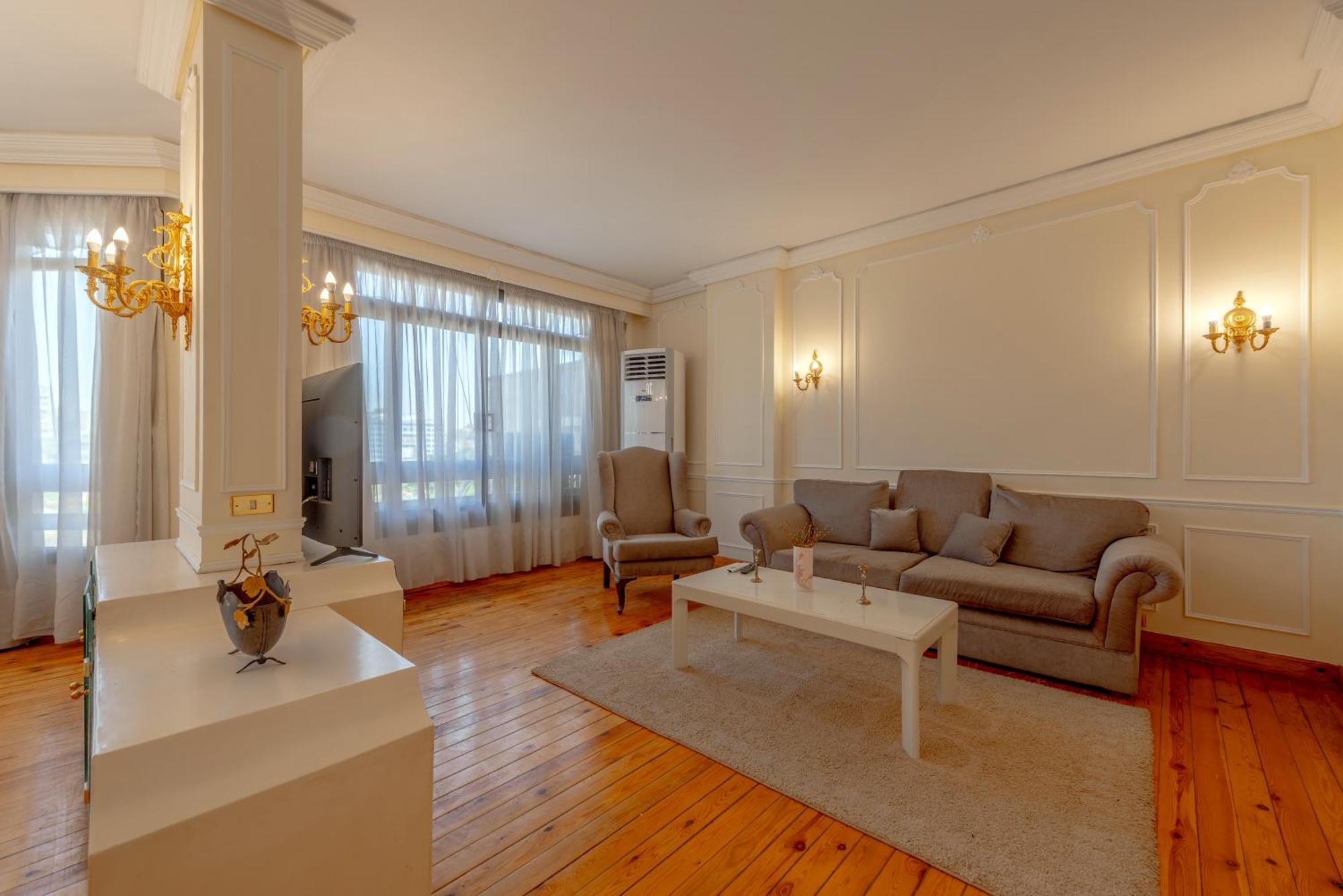 Royal 3 Bedrooms Appartement Le Caire