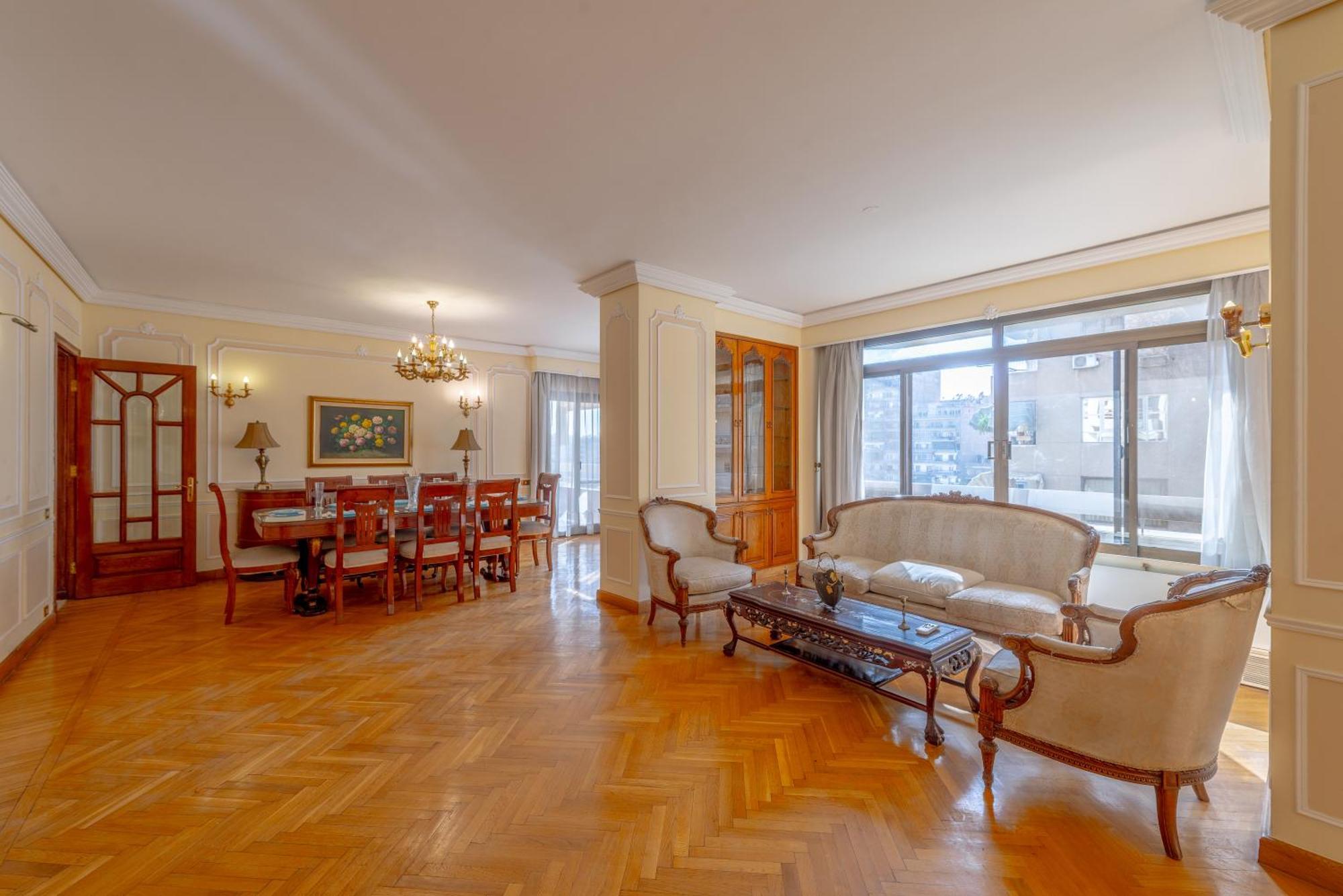 Royal 3 Bedrooms Le Caire