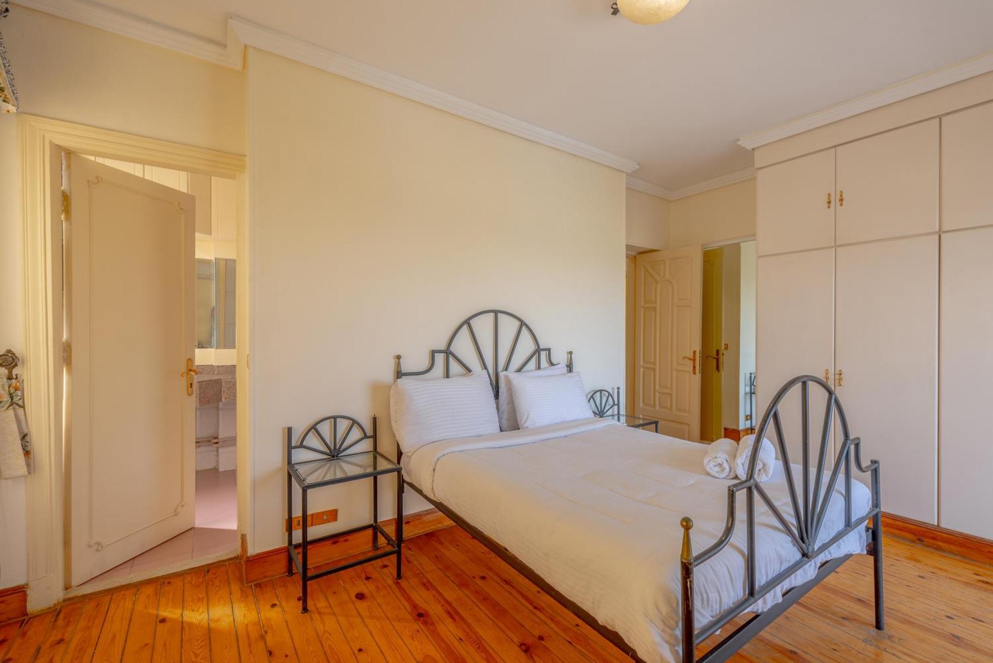 Royal 3 Bedrooms
