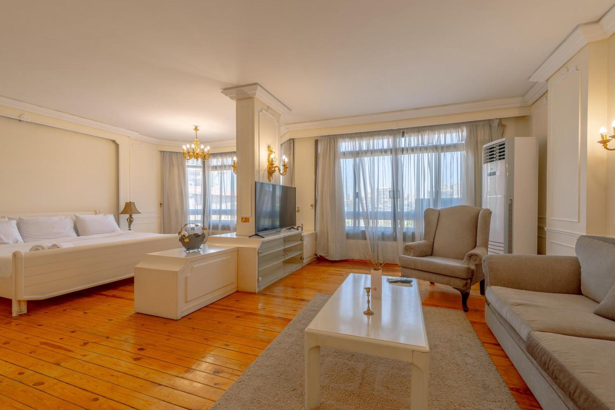 Royal 3 Bedrooms Kairo