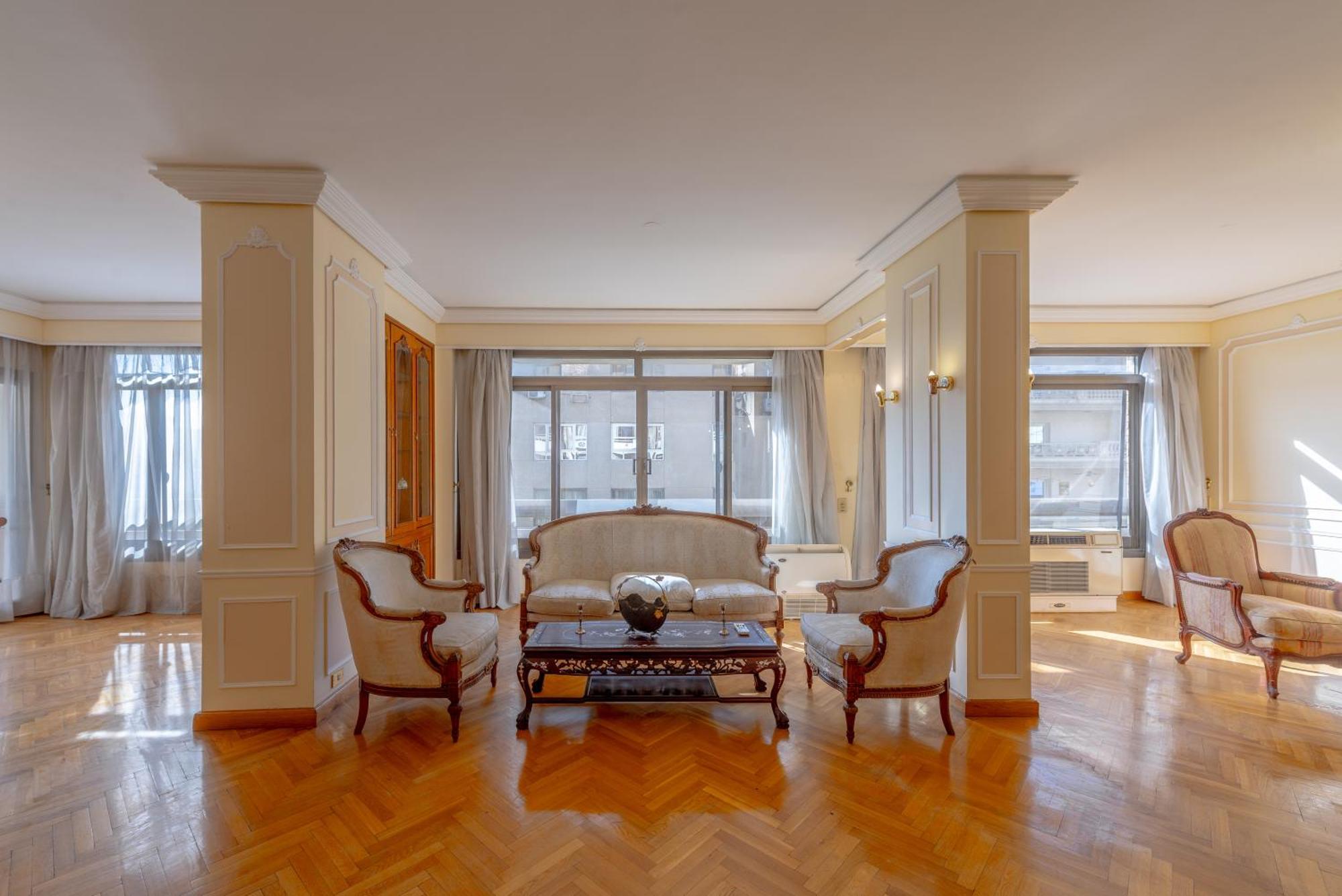 Royal 3 Bedrooms Kairo